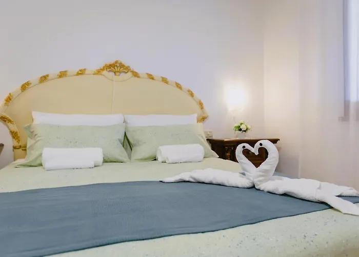 Casa Da Maddalena E Andrea 아파트 오페아노